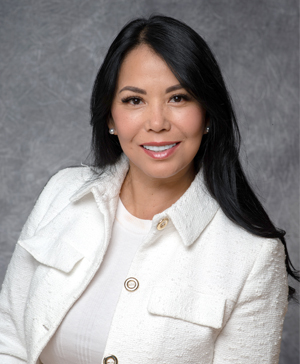 A studio portrait of Patelco Home Loan Consultant, Patricia Vallejo (Hablo Español)